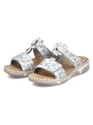 Rieker Klapki w kolorze białym rozmiar: 37. Białe klapki Rieker, bez wzorów, z otwartym noskiem, bez obcasa, na koturnie. Za 162.11 zł.