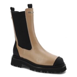 Botki damskie Chebello, ze skóry naturalnej elastyczne wstawki po bokach uchwyty ułatwiające zakładanie podeszwa z wyraźnym bieżnikiem , beżowe, 2799. Brązowe botki CheBello, na zimę, bez wzorów, ze skóry, bez obcasa, bez zapięcia. Za 349.00 zł.