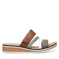 Klapki Rieker. Zielone klapki Rieker, bez wzorów, bez obcasa. Za 279.99 zł.