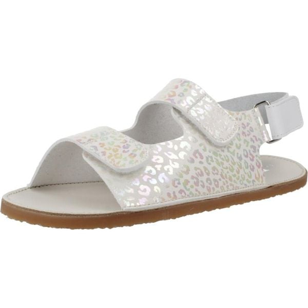 Sandały TITANITOS L565 BEACH Biały. Białe sandały TITANITOS, bez wzorów, z syntetyku, bez obcasa, bez zapięcia. Za 196.99 zł.
