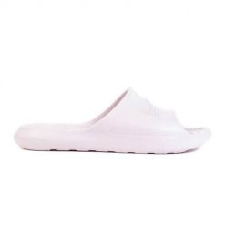 Klapki damskie Nike Victori One. Czerwone klapki Nike, bez wzorów, z materiału, bez obcasa. Za 226.00 zł.