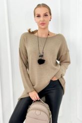 Sweter z naszyjnikiem ciemno beżowy. Brązowe swetry Włoski, l, bez wzorów, z elastanu, bez ramiączek. Za 154.75 zł.
