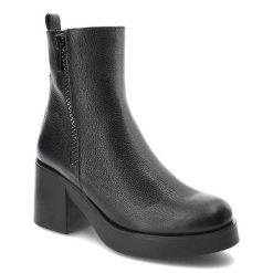 Czarne Botki Lemar Ocieplane Skórzane Buty Na Obcasie. Czarne botki Lemar, na jesień, bez wzorów, ze skóry, bez obcasa, na obcasie, bez zapięcia. Za 349.00 zł.
