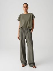 OPUS Koszulka "Ganne" w kolorze khaki rozmiar: 42. Brązowe bluzki Opus, bez wzorów, z bawełny, bez kołnierzyka, bez ramiączek. Za 117.99 zł.