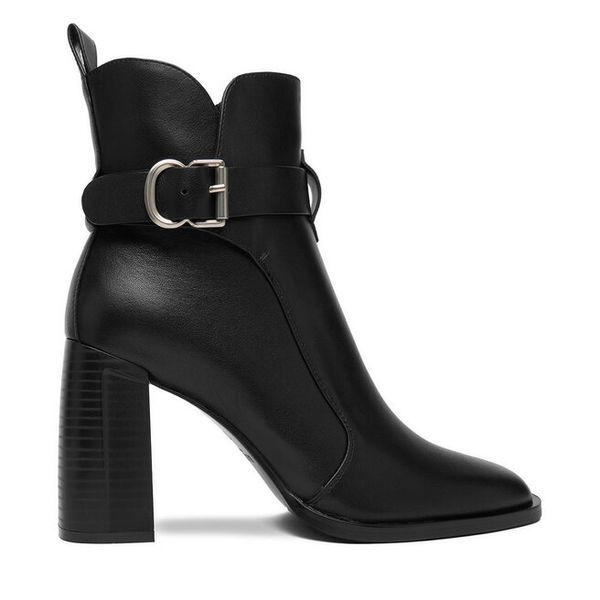 Botki Badura. Czarne botki Badura, bez wzorów, bez obcasa, na słupku, bez zapięcia. Za 299.99 zł.