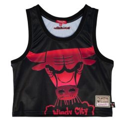 Damski crop top Chicago Bulls Big Face 4.0. Czarne topy Mitchell & Ness, bez wzorów, bez kołnierzyka, bez ramiączek. Za 316.00 zł.