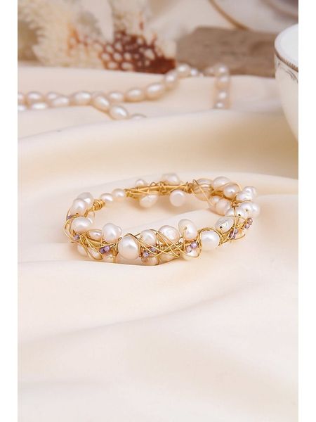 Pierres delicates Pozłacana bransoletka z cyrkonią i perłami rozmiar: onesize. Fioletowe bransoletki Pierres delicates, z cyrkonią, pozłacane. Za 100.04 zł.