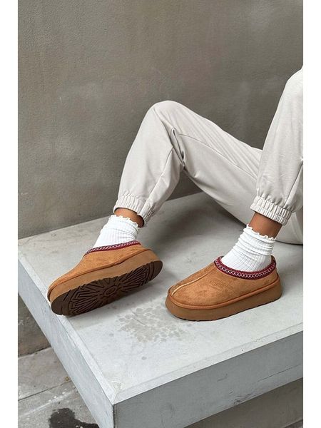 Trendyol Skórzane botki w kolorze jasnobrązowym rozmiar: 40. Brązowe botki Trendyol, bez wzorów, z wełny, bez obcasa, na platformie, bez zapięcia. Za 148.61 zł.