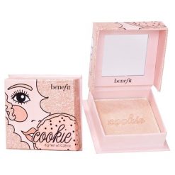 Benefit Bronzer & Blush Collection Rozświetlacz do ciastek z perłowym połyskiem Rozświetlacze 8 g GOLDEN PEARL. Rozświetlacze Benefit. Za 189.09 zł.