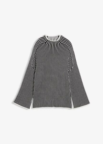 Sweter z golfem z mieszanki wiskozy. Czarne golfy bonprix, bez wzorów, z dzianiny, bez ramiączek. Za 127.99 zł.