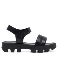 Sandały Lasocki. Czarne sandały Lasocki, bez wzorów, bez obcasa, na płaskiej podeszwie, bez zapięcia. Za 149.99 zł.