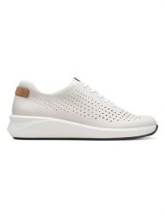 Clarks Skórzane sneakersy w kolorze białym rozmiar: 42. Białe trampki Clarks, bez wzorów, bez zapięcia. Za 290.95 zł.