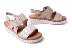 RIEKER 69260-60 beige, sandały damskie. Brązowe sandały Rieker, bez wzorów, z gumy, bez obcasa, bez zapięcia. Za 299.90 zł.