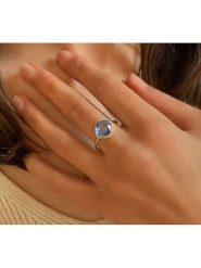 Les Petites Précieuses Srebrny pierścionek z cyrkoniami i topazem rozmiar: 54. Szare pierścionki Les Petites Précieuses, z cyrkonią, srebrne. Za 117.99 zł.