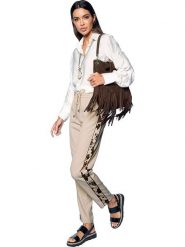 Heine Bluzka w kolorze kremowym rozmiar: 40. Brązowe bluzki Heine, bez wzorów, bez kołnierzyka, bez ramiączek. Za 74.28 zł.