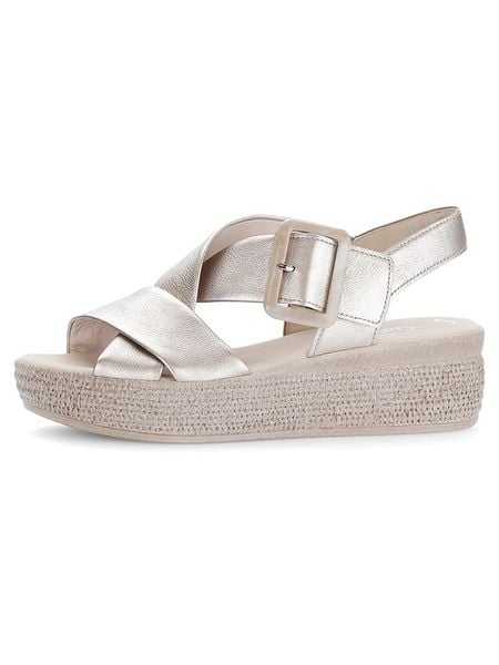 Gabor Skórzane sandały w kolorze beżowym na koturnie rozmiar: 40,5. Brązowe sandały Gabor, bez wzorów, z otwartym noskiem, bez obcasa, na koturnie, bez zapięcia. Za 171.28 zł.