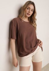 Brązowy Minimalistyczny T-shirt z Teksturowanej Tkaniny z Bawełną Shinost. Brązowe t-shirty Born2be, plus size, bez wzorów, z bawełny, bez kołnierzyka, bez ramiączek. Za 59.99 zł.