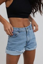 Szorty jeansowe z wysokim stanem w kolorze BLUE - VANITY -XL. Niebieskie szorty Marsala, bez wzorów, z denimu, casualowe, z podwyższonym stanem. Za 349.90 zł.