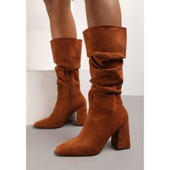 Brązowe Kozaki Iargella. Brązowe kozaki Renee, na jesień, bez obcasa, na obcasie, bez zapięcia. Za 179.99 zł.