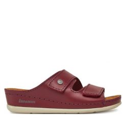 Klapki Dr. Brinkmann. Czerwone klapki Dr. Brinkmann, bez wzorów, bez obcasa. Za 219.99 zł.