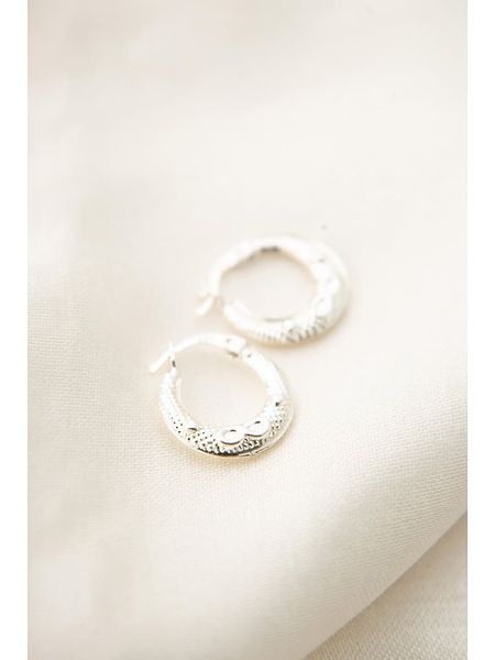 Heliophilia Srebrne kolczyki-kreole rozmiar: onesize. Szare kolczyki Heliophilia, srebrne. Za 30.99 zł.