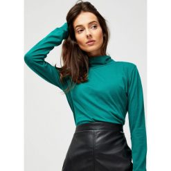 Bluzka z półgolfem. Bluzki MOODO, xs, bez wzorów, bez ramiączek. Za 24.99 zł.