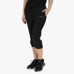 Spodnie treningowe damskie Swedemount Womens 3/4 Pants. Czarne spodnie dresowe SWEDEMOUNT, bez wzorów, na fitness i siłownię. Za 169.99 zł.