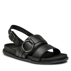 Sandały Lasocki. Czarne sandały Lasocki, bez wzorów, bez obcasa, na płaskiej podeszwie, bez zapięcia. Za 179.99 zł.