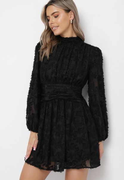 Czarna Rozkloszowana Sukienka Koronkowa Mini Alatalo. Czarne sukienki Born2be, na imprezę, l, bez wzorów, z koronki, wizytowe, bez kołnierzyka, bez ramiączek, mini, rozkloszowane. Za 129.99 zł.
