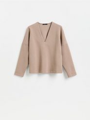 Bluza z dekoltem V - brązowy. Brązowe bluzy sportowe Reserved, l, bez wzorów, z bawełny, bez kaptura. Za 89.99 zł.