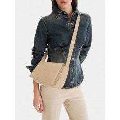 Torebka JENNY. Brązowe listonoszki Jenny, bez wzorów, bez dodatków. Za 129.99 zł.