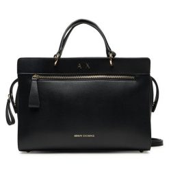 Torebka Armani Exchange. Czarne torebki klasyczne Armani Exchange, bez wzorów, bez dodatków. Za 829.99 zł.