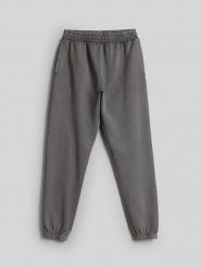 4F Spodnie dresowe joggery damskie - szare M. Szare spodnie materiałowe 4f, na co dzień, m, bez wzorów, z dresówki, z podwyższonym stanem. Za 149.99 zł.