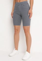 Ciemnoniebieskie Szorty Jeansowe z Gumką w Pasie i Wysokim Stanem Kivolia. Niebieskie szorty Born2be, bez wzorów, z denimu, eleganckie, z podwyższonym stanem. Za 24.99 zł.