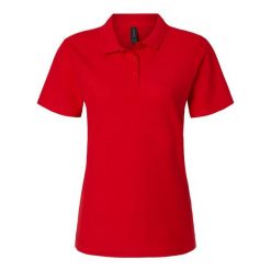 Damska Koszulka Polo Softstyle Pique. Czerwone koszulki polo GILDAN, m, bez wzorów, bez kołnierzyka, bez ramiączek. Za 78.99 zł.