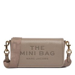 Torebka Marc Jacobs. Czerwone listonoszki Marc Jacobs, bez wzorów, bez dodatków. Za 999.99 zł.