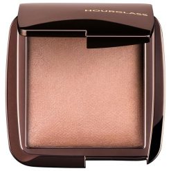 Hourglass Ambient Lighting Rozświetlacze 10 g Radiant Light. Rozświetlacze HOURGLASS. Za 340.69 zł.