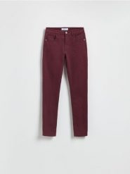 Jeansy slim mid rise - brązowy. Brązowe jeansy Reserved, bez wzorów. Za 99.99 zł.