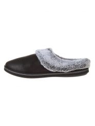 Skechers Kapcie "Cozy Campfire" w kolorze czarnym rozmiar: 37. Czarne obuwie domowe Skechers, bez wzorów, z materiału, bez zapięcia. Za 92.42 zł.