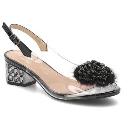 Sandały damskie D&A by S.Barski o eleganckim fasonie z ozdobną aplikacją kwiatową i dekoracyjnym obcasem czarne, MR62-9100 Black. Czarne sandały S.BARSKI, z aplikacjami, eleganckie, bez obcasa, na obcasie, bez zapięcia. Za 179.99 zł.