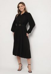 Czarna Sukienka Plisowana o Koszulowym Kroju z Paskiem z Klamrą Efronta. Czarne sukienki Born2be, na co dzień, l, z aplikacjami, z jeansu, eleganckie, bez kołnierzyka, bez ramiączek, midi, koszulowe. Za 99.99 zł.