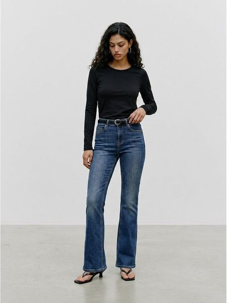 Vero Moda Koszulka w kolorze czarnym rozmiar: S. Czarne bluzki Vero Moda, s, bez wzorów, bez kołnierzyka, bez ramiączek. Za 60.95 zł.