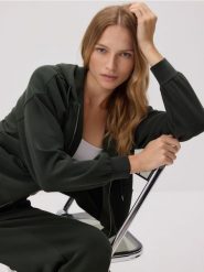 Rozpinana bluza z modalem - ciemnozielony. Zielone bluzy Reserved, l, bez wzorów, z dzianiny, bez kaptura. Za 139.99 zł.