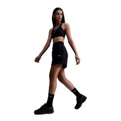 Biustonosz sportowy Nike średnie wsparcie. Czarne bielizna sportowa Nike, xl, bez wzorów, z materiału. Za 141.00 zł.