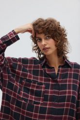 Koszula typu oversize w kratę GRANATOWO BORDOWĄ - RENO -M/L. Czerwone koszule Marsala, l, bez wzorów, z poliesteru, klasyczne, bez kołnierzyka, bez ramiączek. Za 329.90 zł.