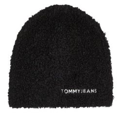 Czapka Tommy Jeans. Czarne czapki Tommy Jeans, bez wzorów, z jeansu. Za 199.99 zł.