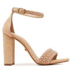 Sandały DeeZee. Brązowe sandały DeeZee, bez wzorów, bez obcasa, na słupku, bez zapięcia. Za 159.99 zł.