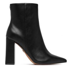 Botki Nine West. Czarne botki Nine West, bez wzorów, bez obcasa, na słupku, bez zapięcia. Za 279.99 zł.