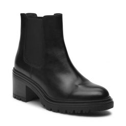 Botki Geox. Czarne botki Geox, bez wzorów, bez obcasa, na słupku, bez zapięcia. Za 569.99 zł.