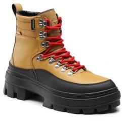 Trapery Vans. Brązowe trapery i śniegowce Vans. Za 849.99 zł.